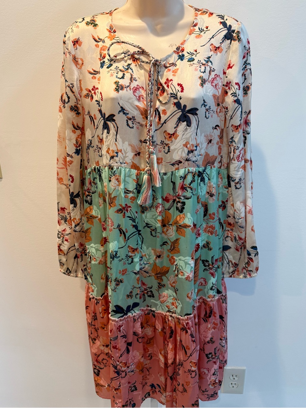 Lola Australia Floral Tiered Midi Dress Tassel Tie Cream Mint Dusty Rose Size XS